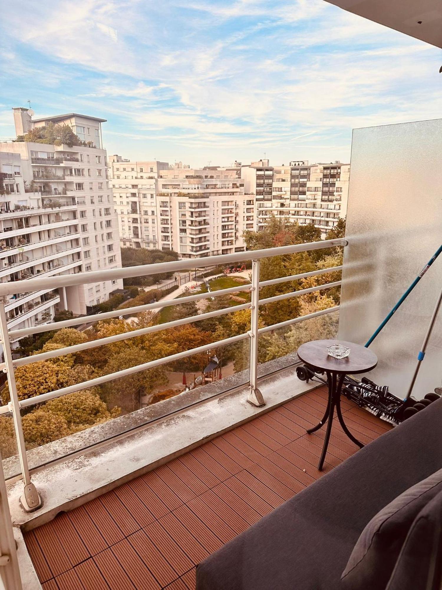 Ryan Homes - In Apart Hotel, La Defense Courbevoie Bagian luar foto